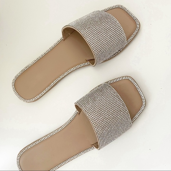 NEW Tami Sandal- in Nude - Picture 4 of 5